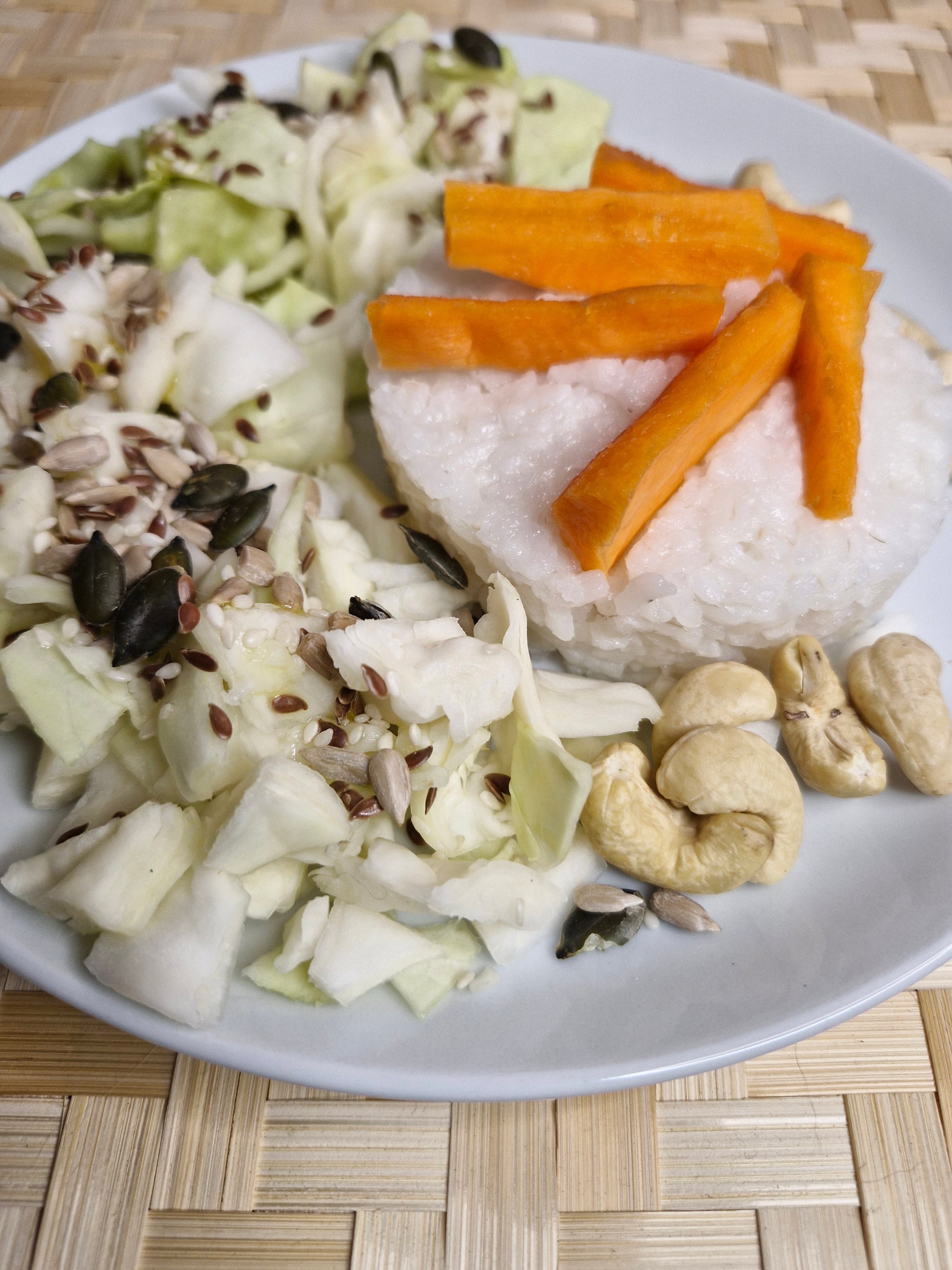 Rice tart and cabbage. Tarta de orez cu varza